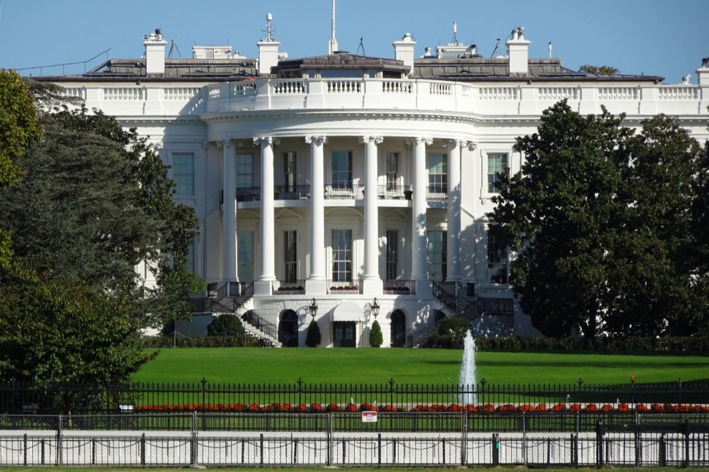 Why Is the White House White? And Other Landmark Mysteries