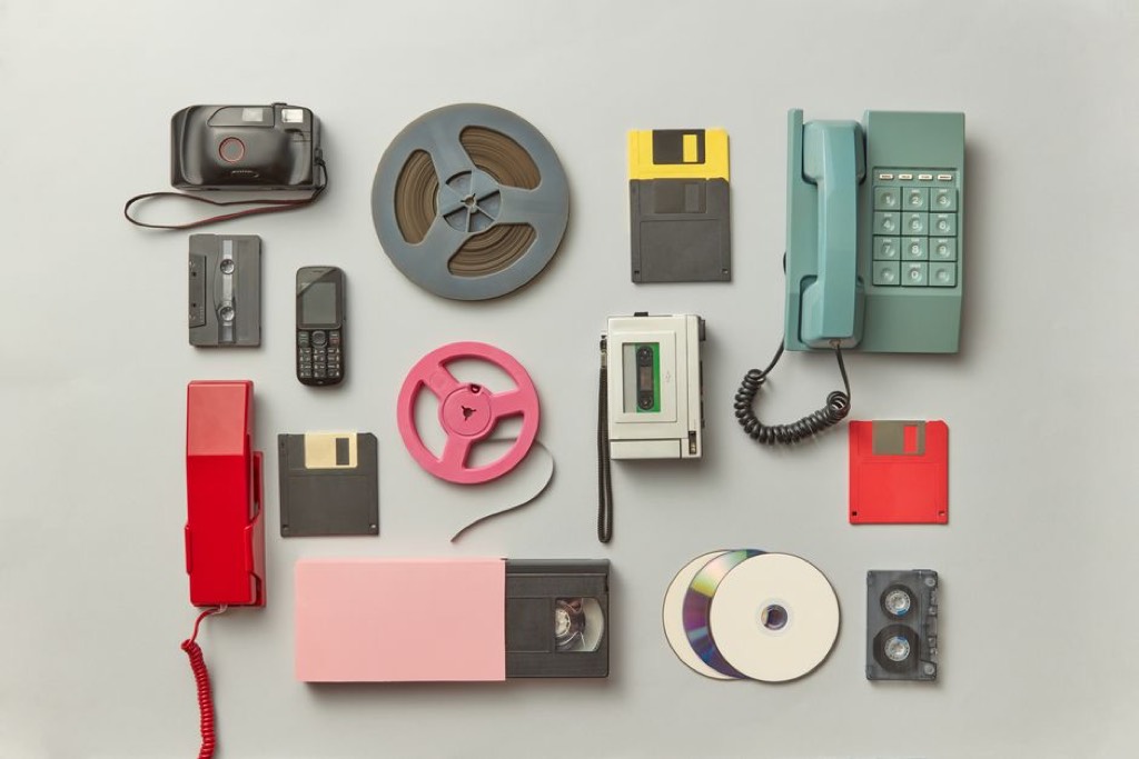 10 Gadgets From the ’70s and ’80s That Vanished From Our Homes